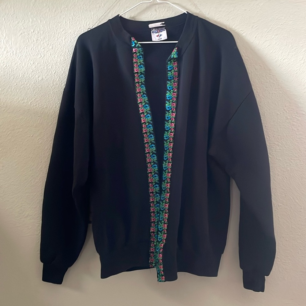 Vintage Jerzees black open front sweater cardigan with floral detail